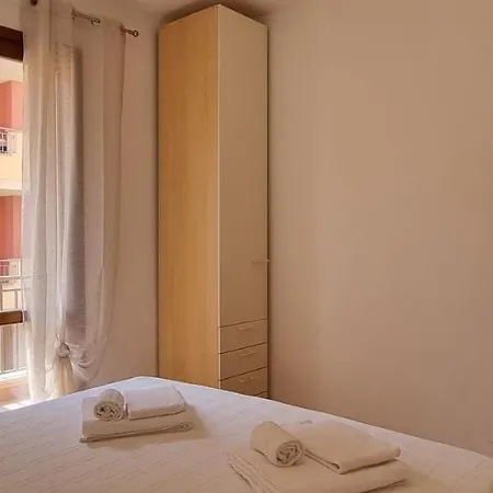 Mary's Flat Διαμέρισμα Όλμπια
